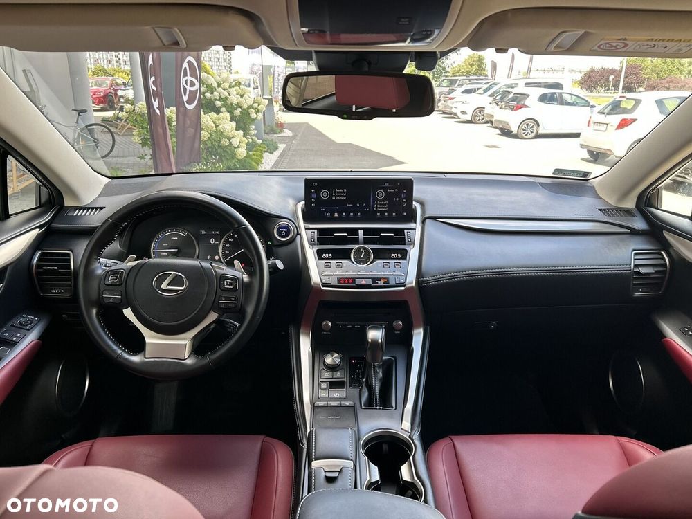 Lexus NX 300h F Impression AWD - 12