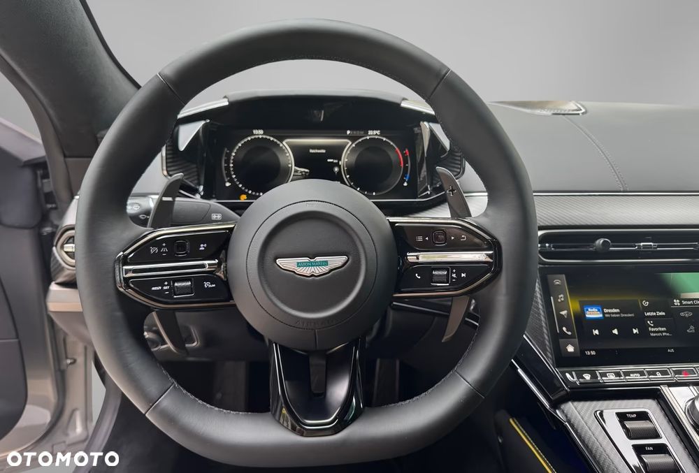 Aston Martin Vantage - 9