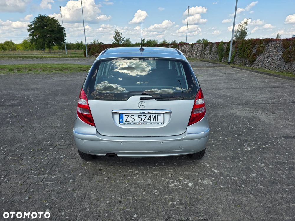 Mercedes-Benz Klasa A 170 Autotronic Elegance - 9