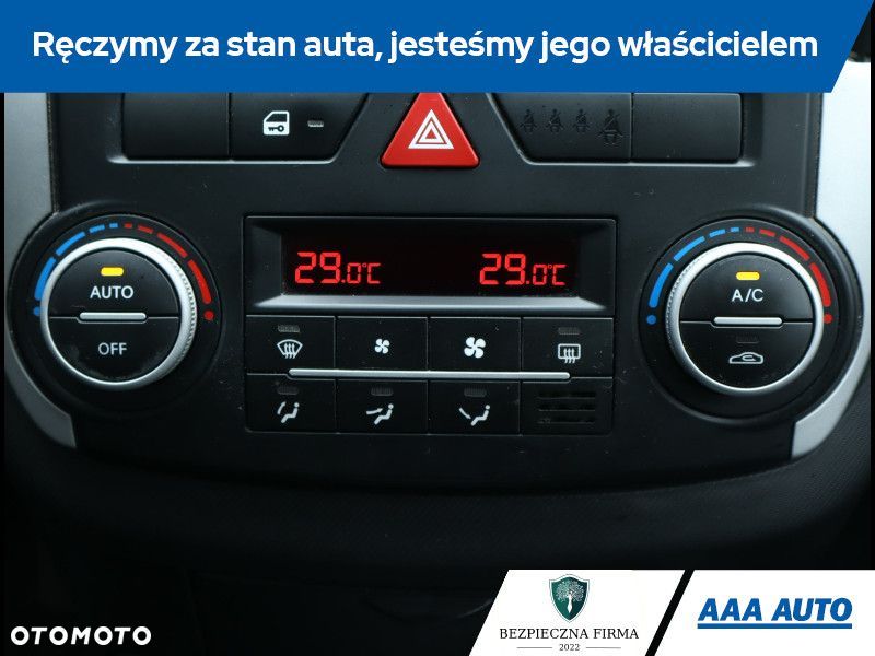 Kia Ceed - 16