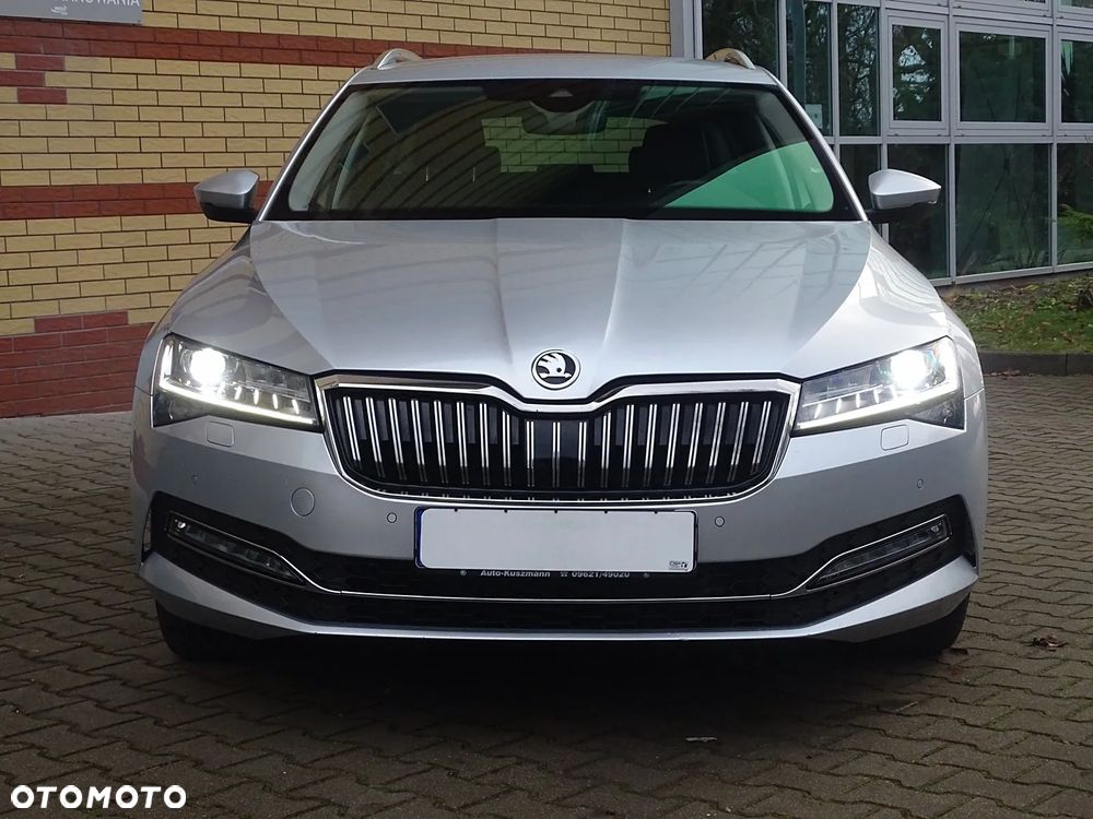 Skoda Superb 2.0 TDI SCR Style DSG - 5