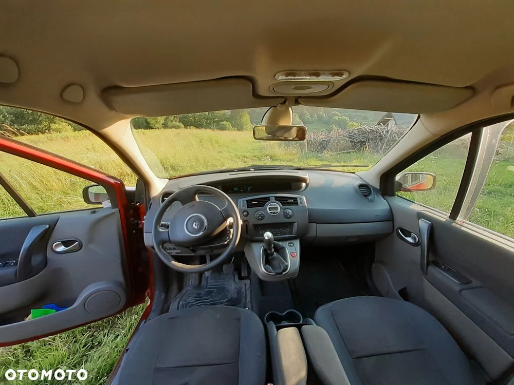 Renault Scenic 1.9 dCi FAP Conquest - 6