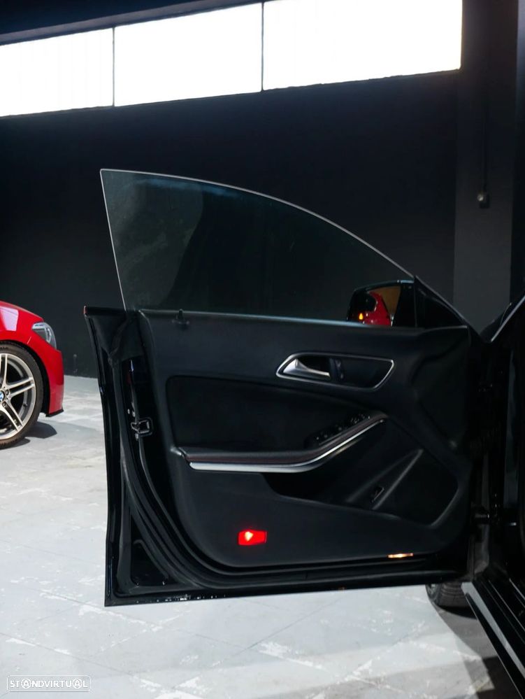 Mercedes-Benz CLA 200 d Shooting Brake AMG Line Aut. - 22