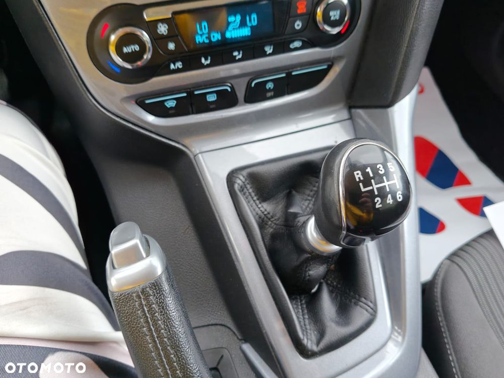 Ford Focus 1.0 EcoBoost Titanium - 15