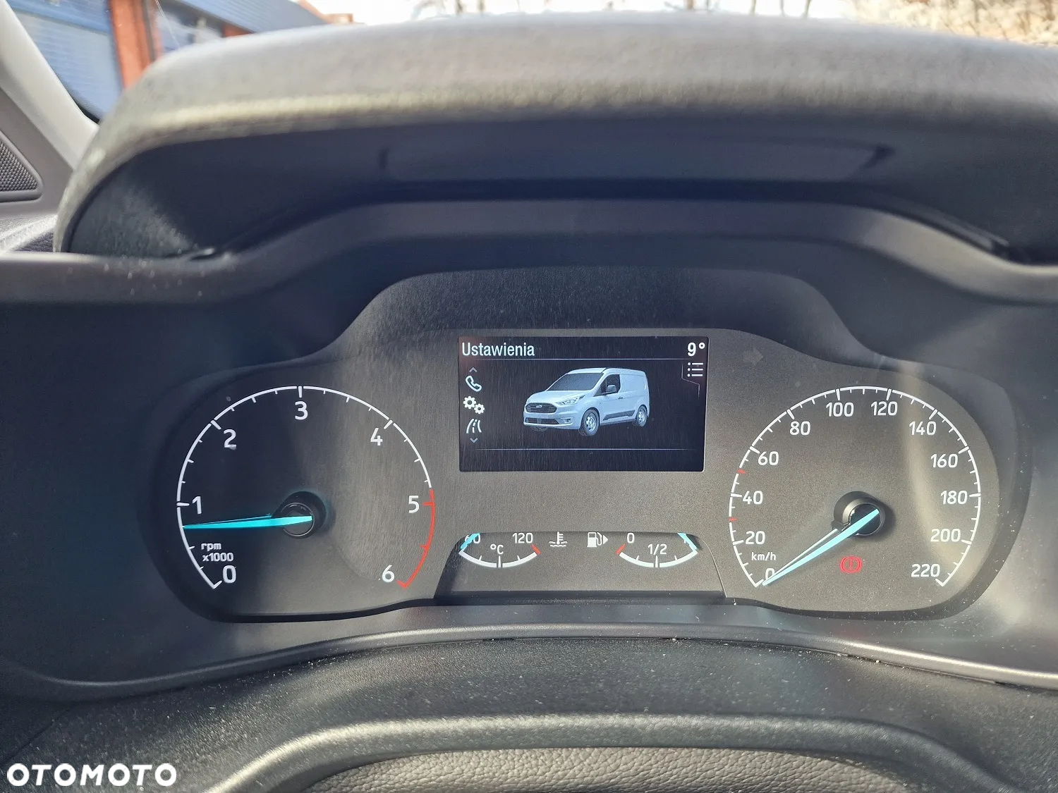Ford Transit Connect - 13