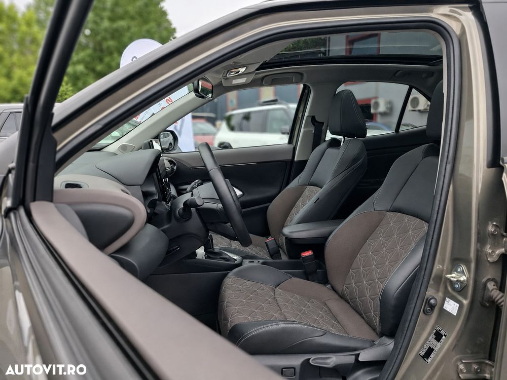 Toyota Yaris Cross 1.5 VVT-i HSD 4x2 Exclusive Elegant - 11