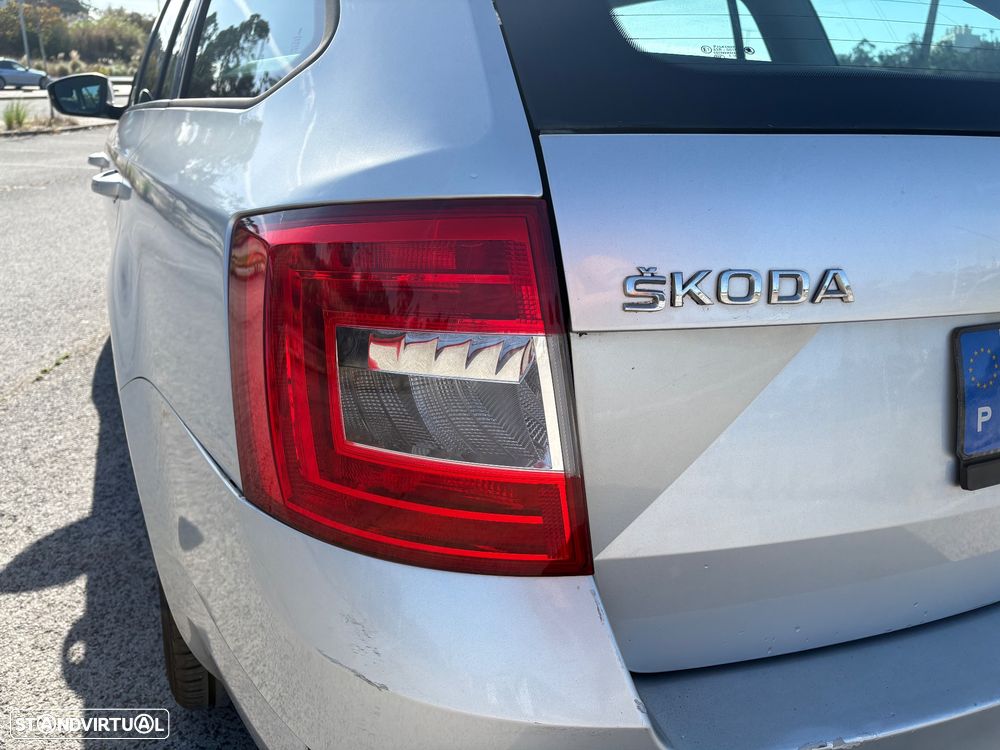 Skoda Octavia Break 1.6 TDi Ambition - 15