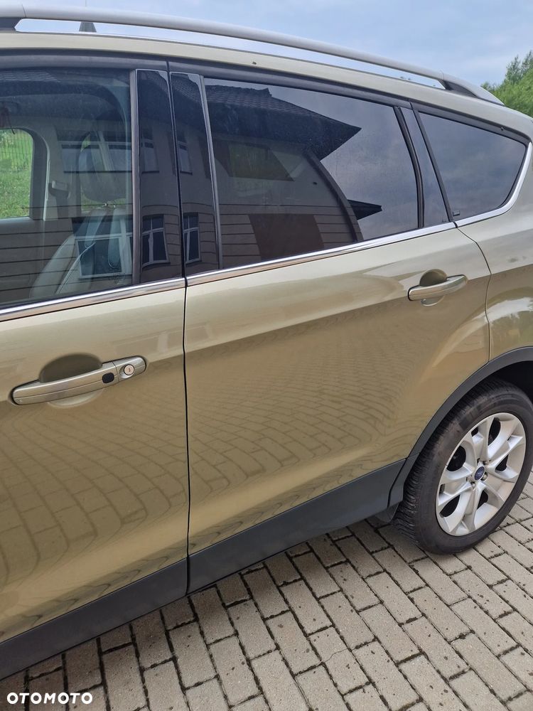 Ford Kuga 2.0 TDCi Titanium - 4