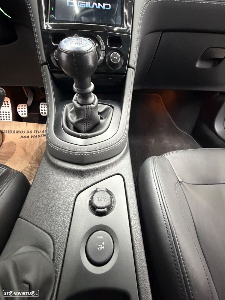 Peugeot RCZ 1.6 THP - 12