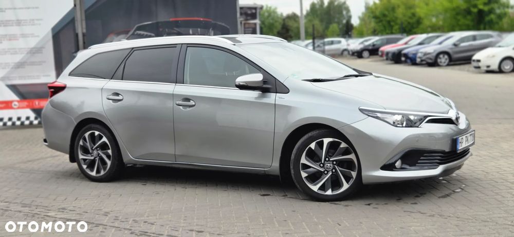 Toyota Auris 1.6 D-4D Design Edition - 16