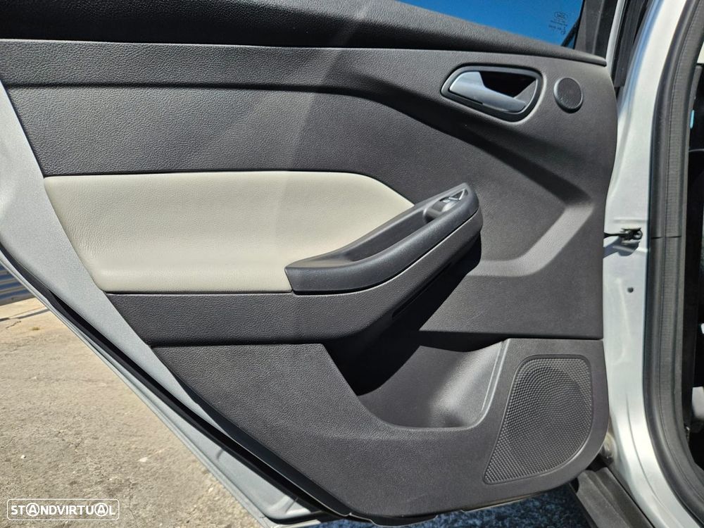 Ford Focus 1.0 EcoBoost Titanium Aut. - 50