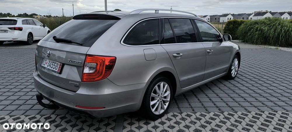 Skoda Superb 1.6 TDI Elegance Greenline - 33