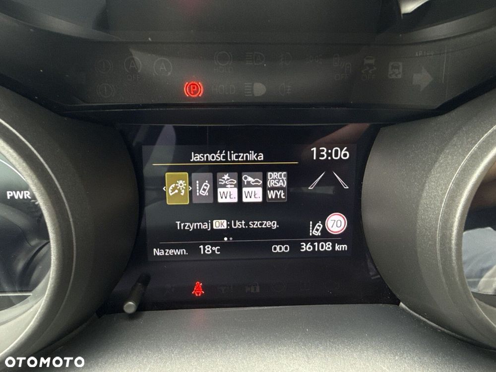 Toyota Yaris - 22