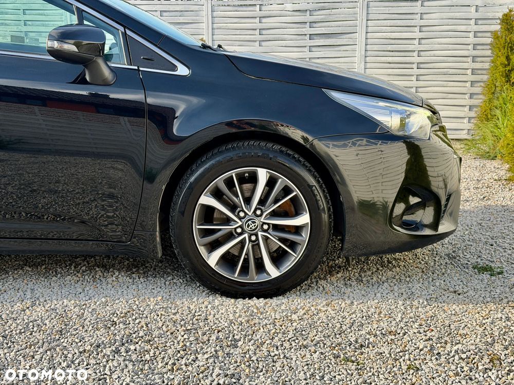 Toyota Avensis 2.0 D-4D Premium - 29