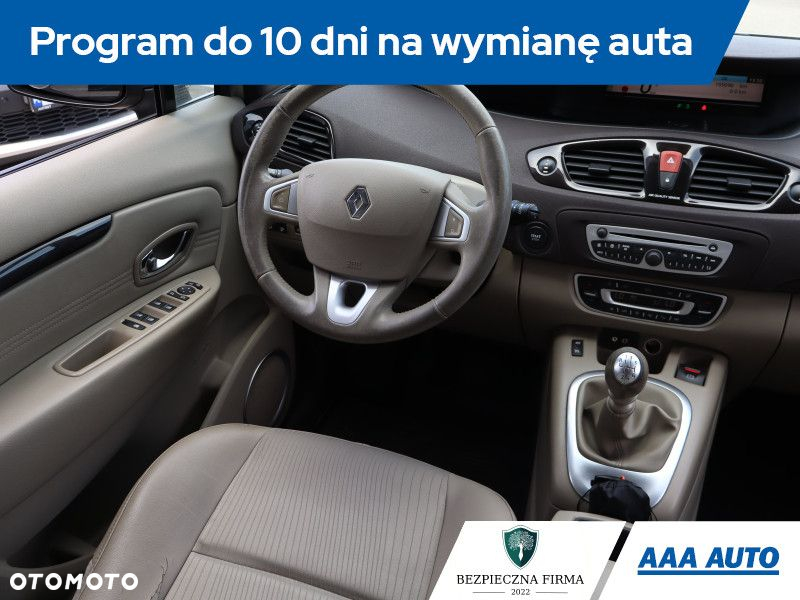 Renault Scenic - 8