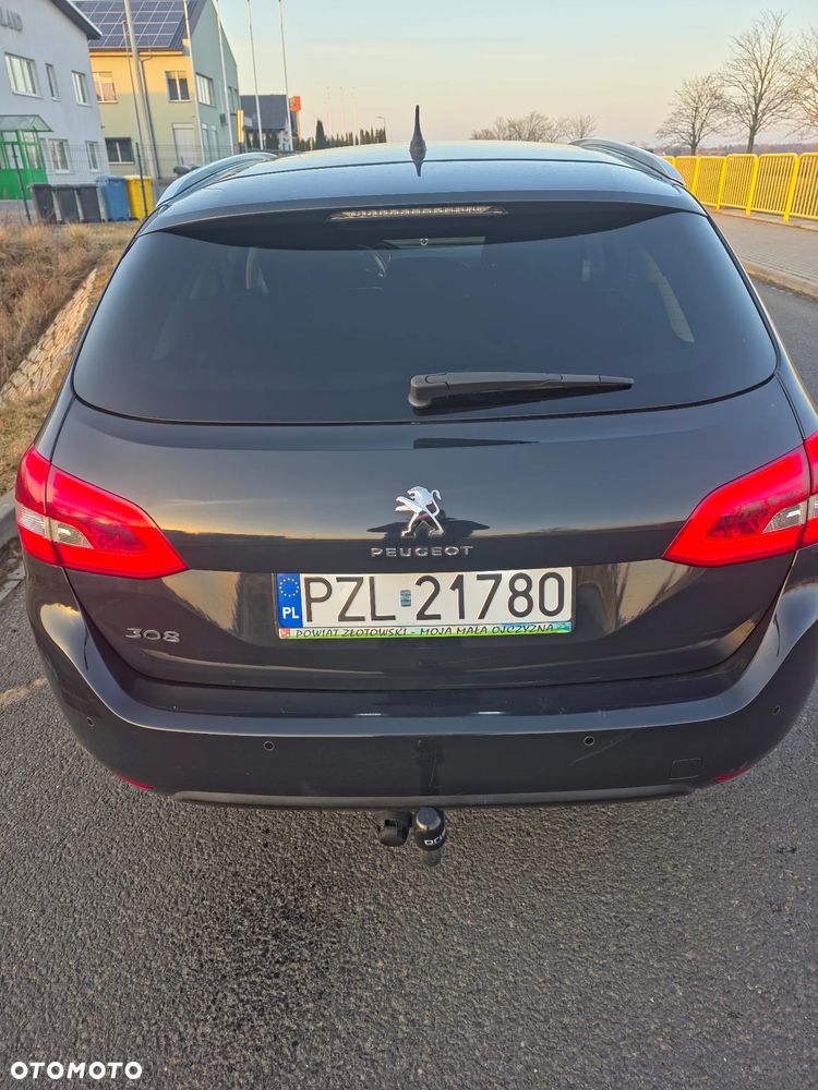 Peugeot 308 1.2 PureTech Allure S&S - 5
