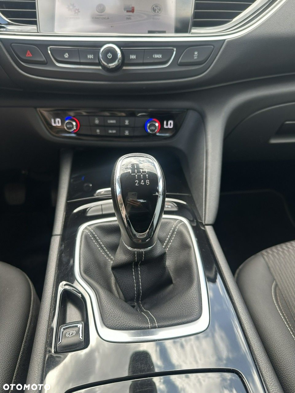 Opel Insignia - 17
