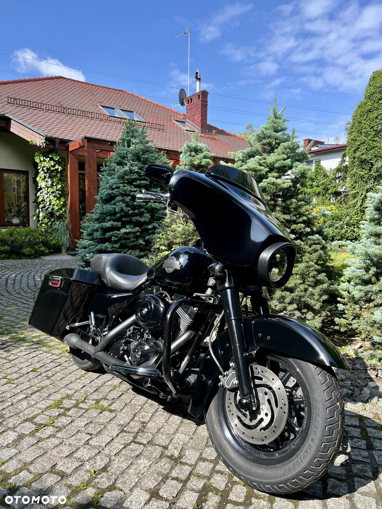 Harley-Davidson FLHT Electra Glide Standard - 2