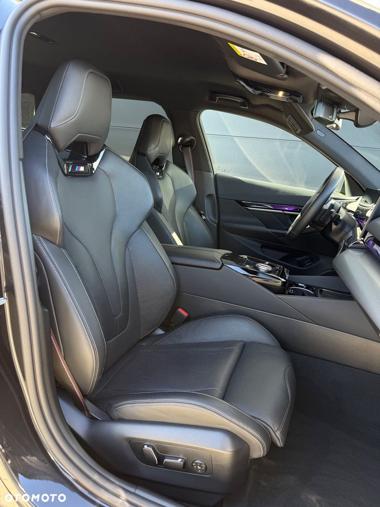 BMW Seria 5 540d xDrive - 9