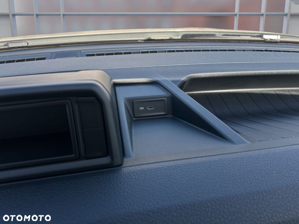 Volkswagen Crafter 35 SKRZYNIOWY, 2.0 BiTDI 163 KM, r.o. 4490 mm, manual 6-biegów - 29