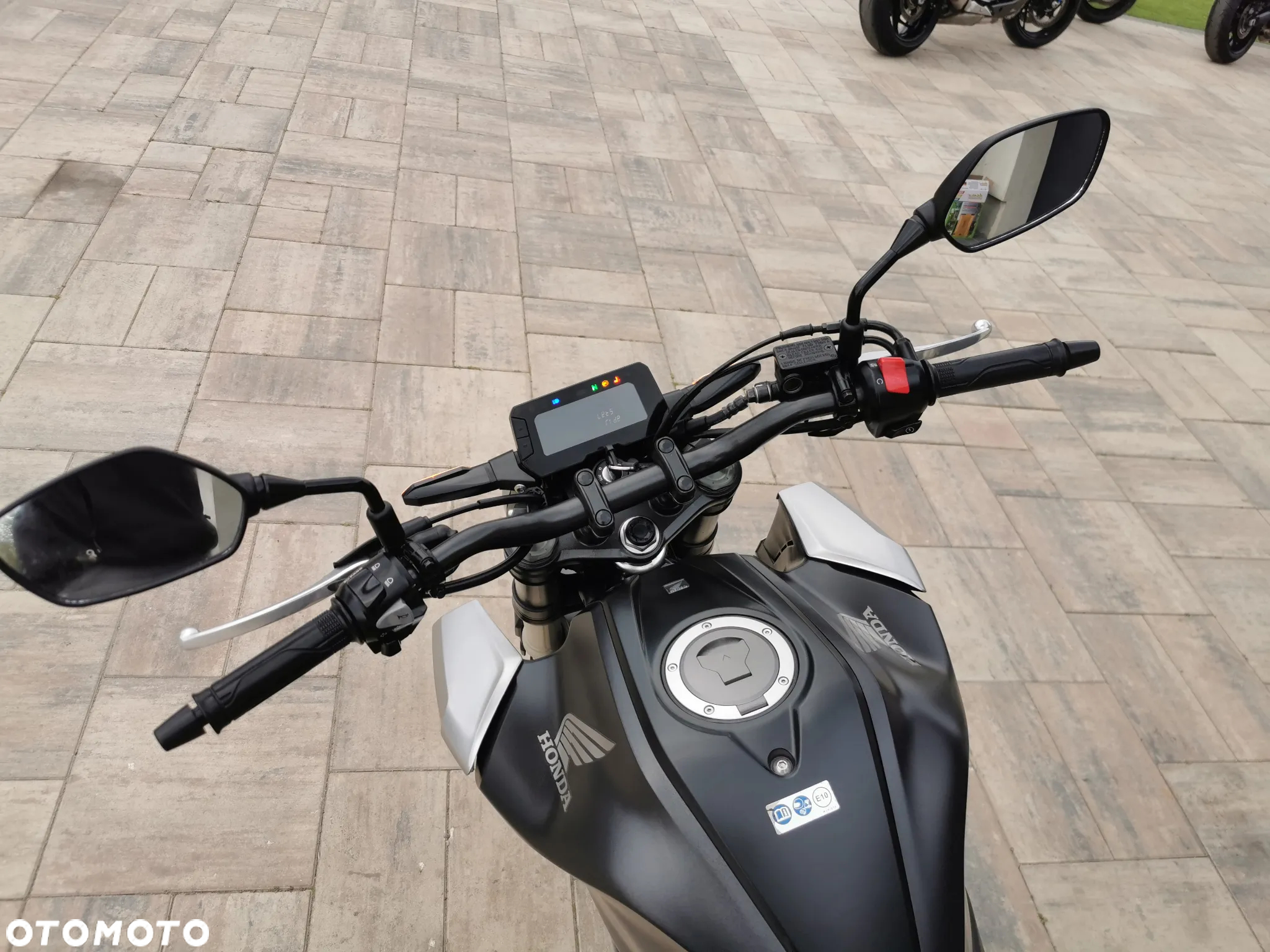 Honda CB - 15