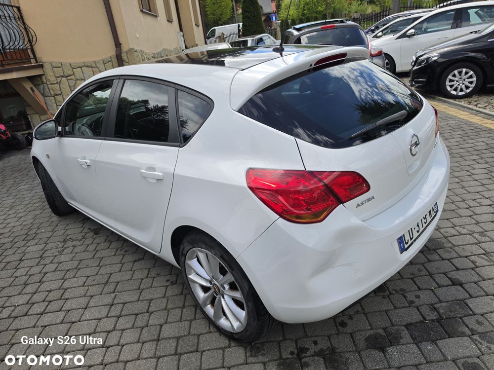 Opel Astra 1.7 CDTI Enjoy - 6