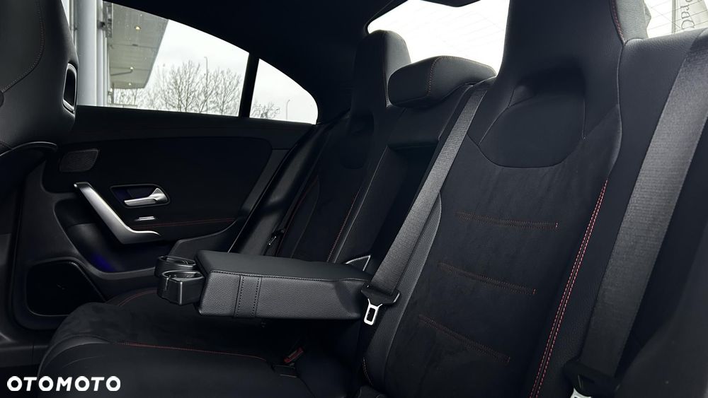 Mercedes-Benz CLA 200 AMG Line 7G-DCT - 27