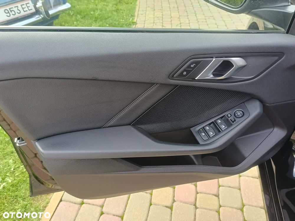 BMW Seria 2 218d Sport Line sport - 29