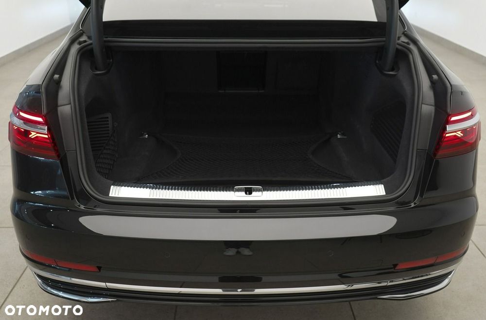 Audi A8 - 12