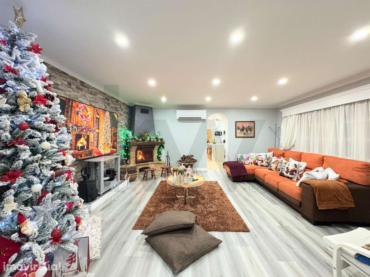 Moradia Típica na Eira do Serrado – 2300 m2 área total de Charme e Tra - Grande imagem: 4/31