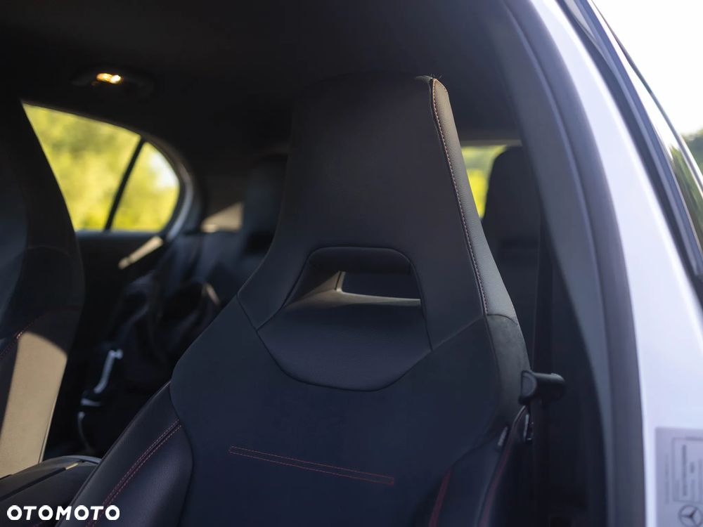 Mercedes-Benz Klasa A 220 d 4-Matic AMG Line 8G-DCT - 14