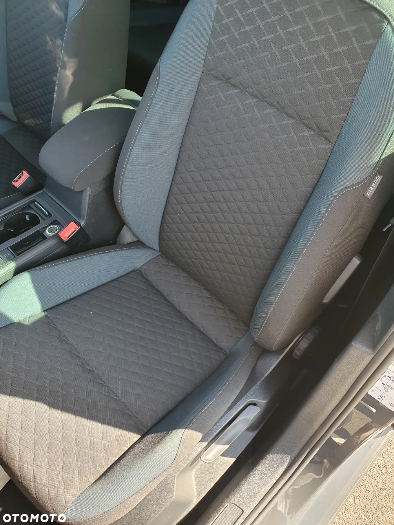 Volkswagen Golf VII 1.0 TSI IQ Drive - 11