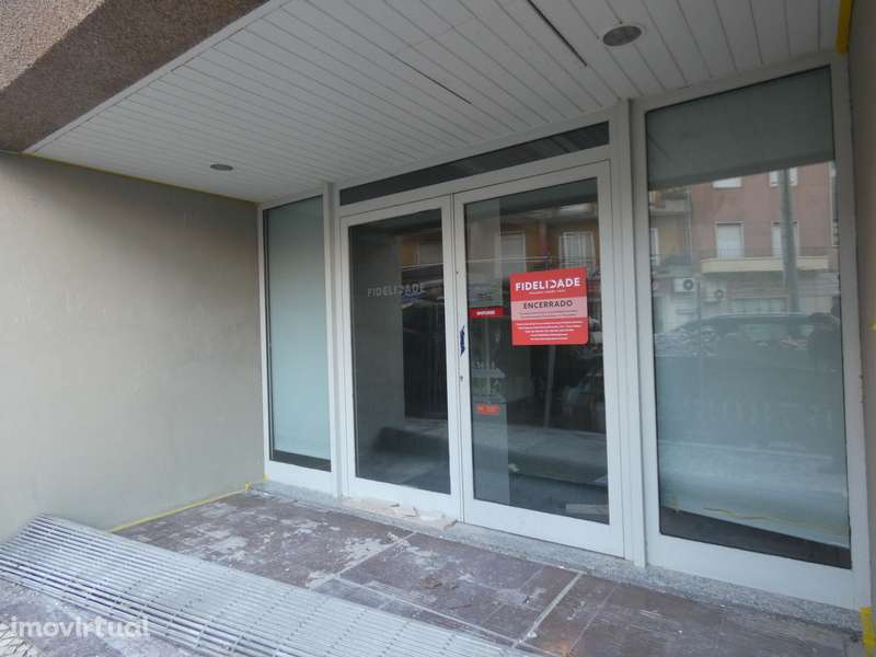 Loja no centro da cidade otima visibilidade! - Grande imagem: 3/24