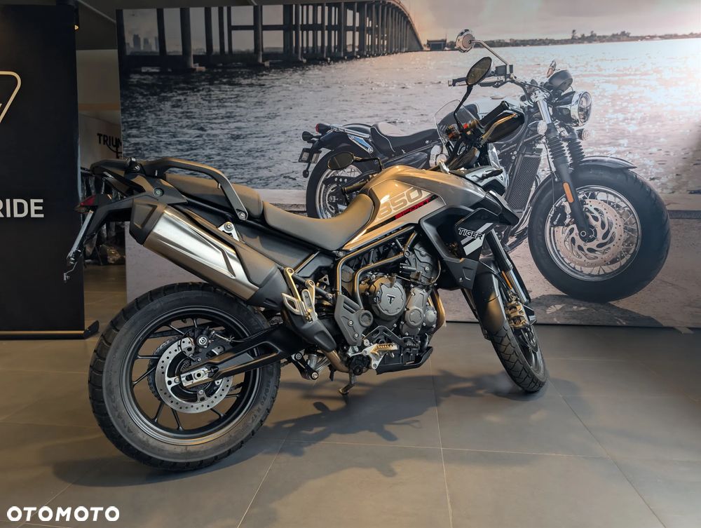 Triumph Tiger - 8