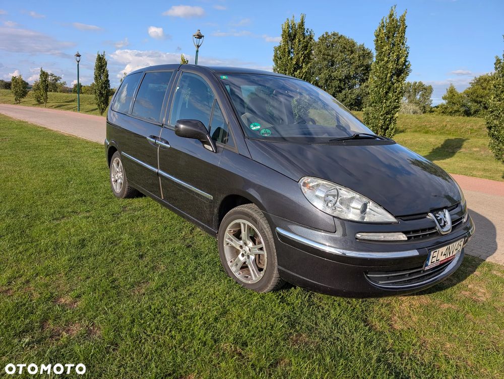 Peugeot 807 HDi 170 Bi-Turbo Automatik Premium - 2