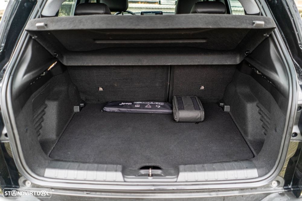 Jeep Avenger 1.2 GSE T3 Altitude - 57