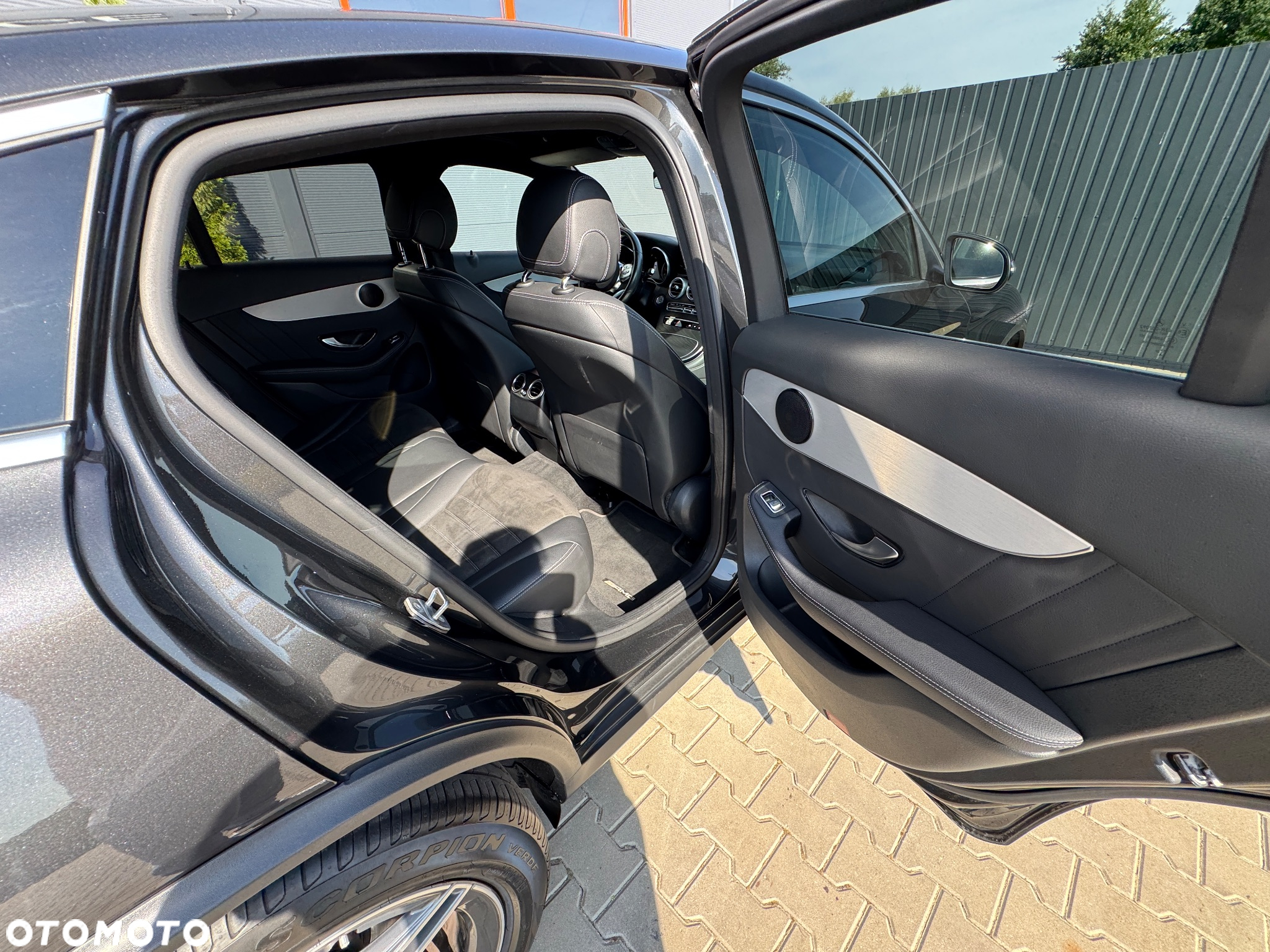 Mercedes-Benz GLC GLC-Coupe 220 d 4Matic 9G-TRONIC AMG Line - 23