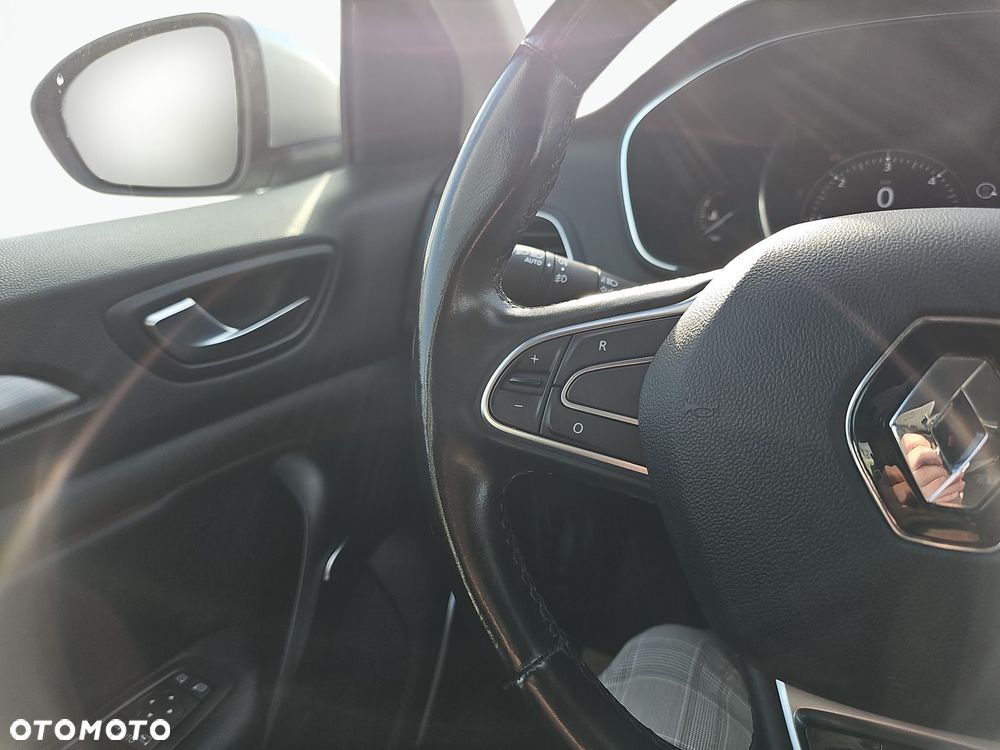 Renault Megane 1.5 Blue dCi Intens - 27