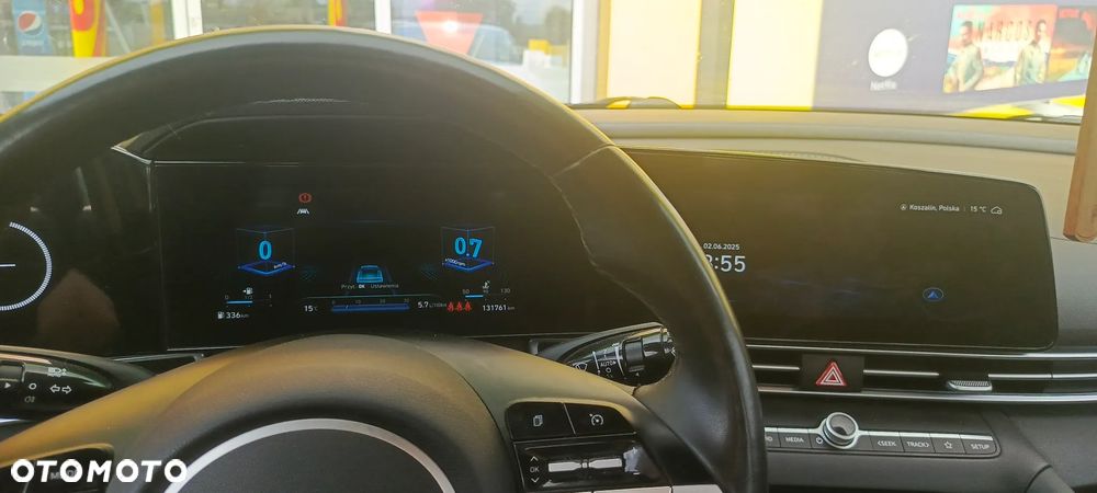 Hyundai Elantra 1.6 Executive - 1