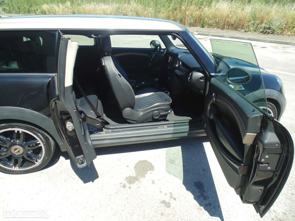 MINI Clubman Cooper D - 15