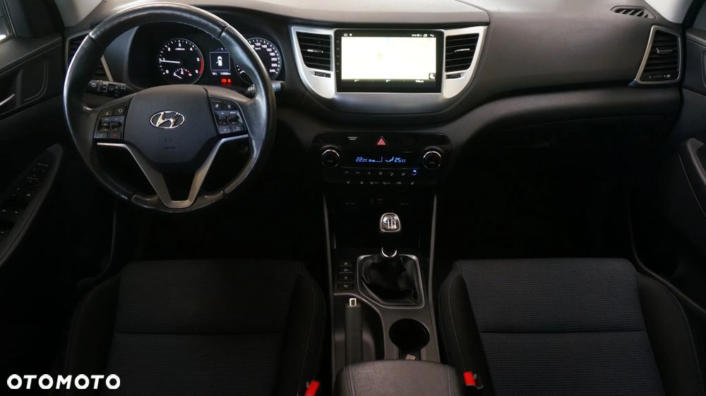 Hyundai Tucson 1.7 CRDI BlueDrive Comfort 2WD - 10