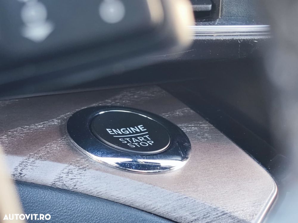 Ford Explorer 3.0 PHEV Platinum - 37