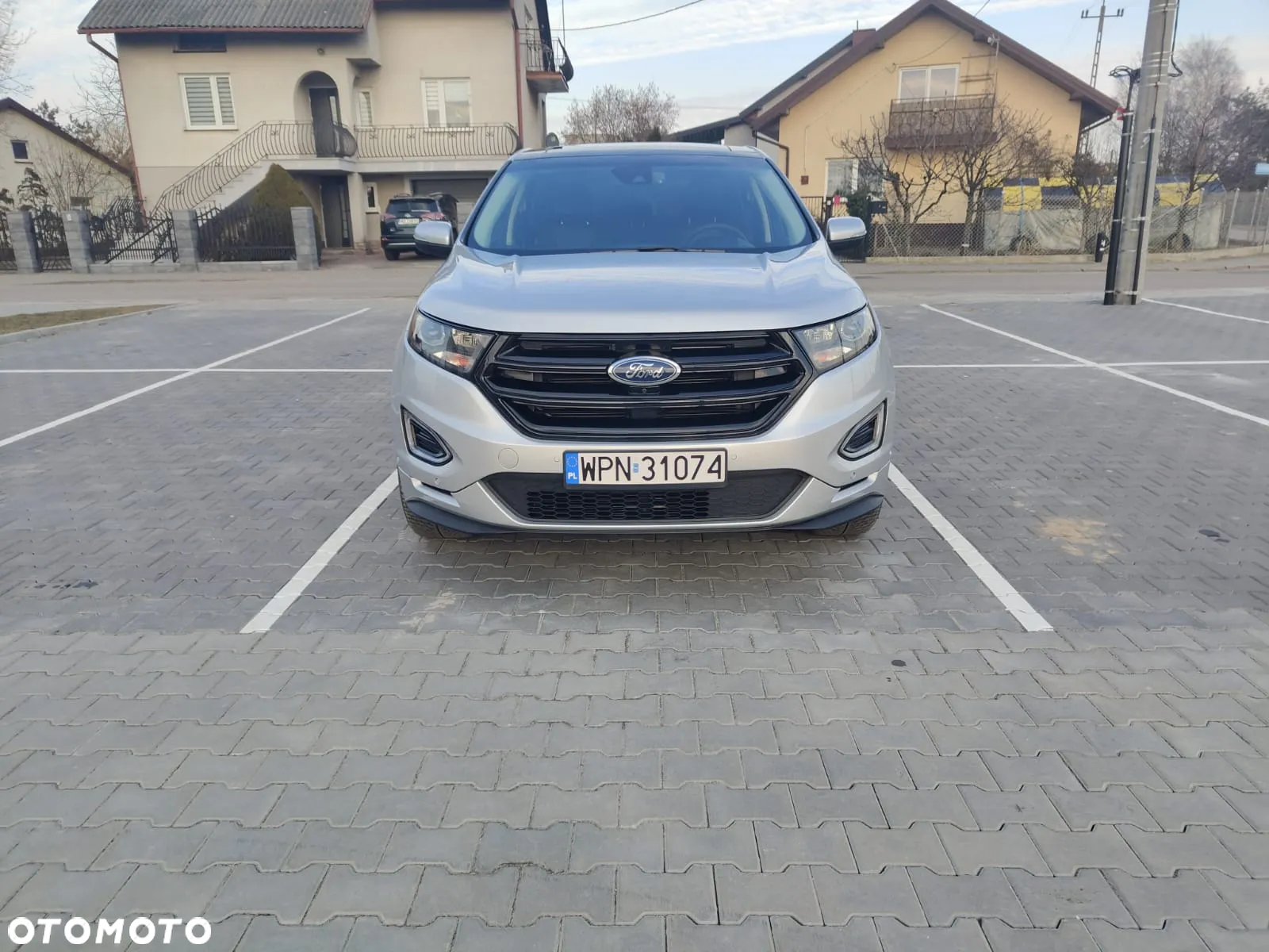 Ford Edge - 8
