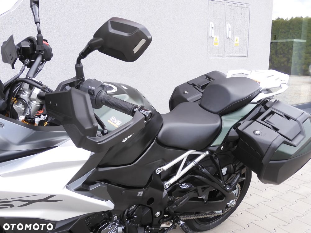 Suzuki GSX - 30
