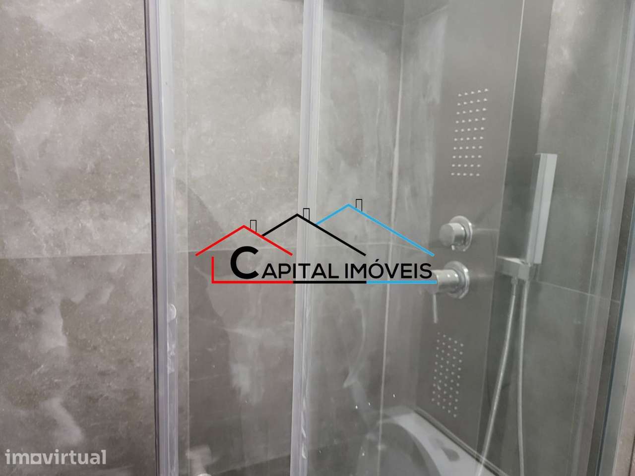T2 Remodelado, localizado no Barreiro (AP) - Grande imagem: 4/4