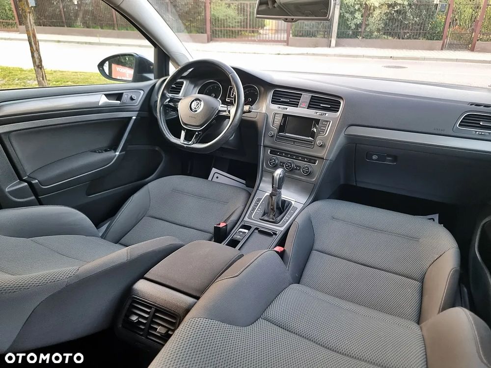 Volkswagen Golf 1.4 TSI Highline DSG - 11