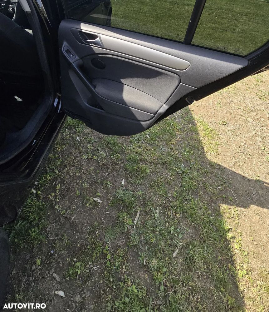 Volkswagen Golf - 9