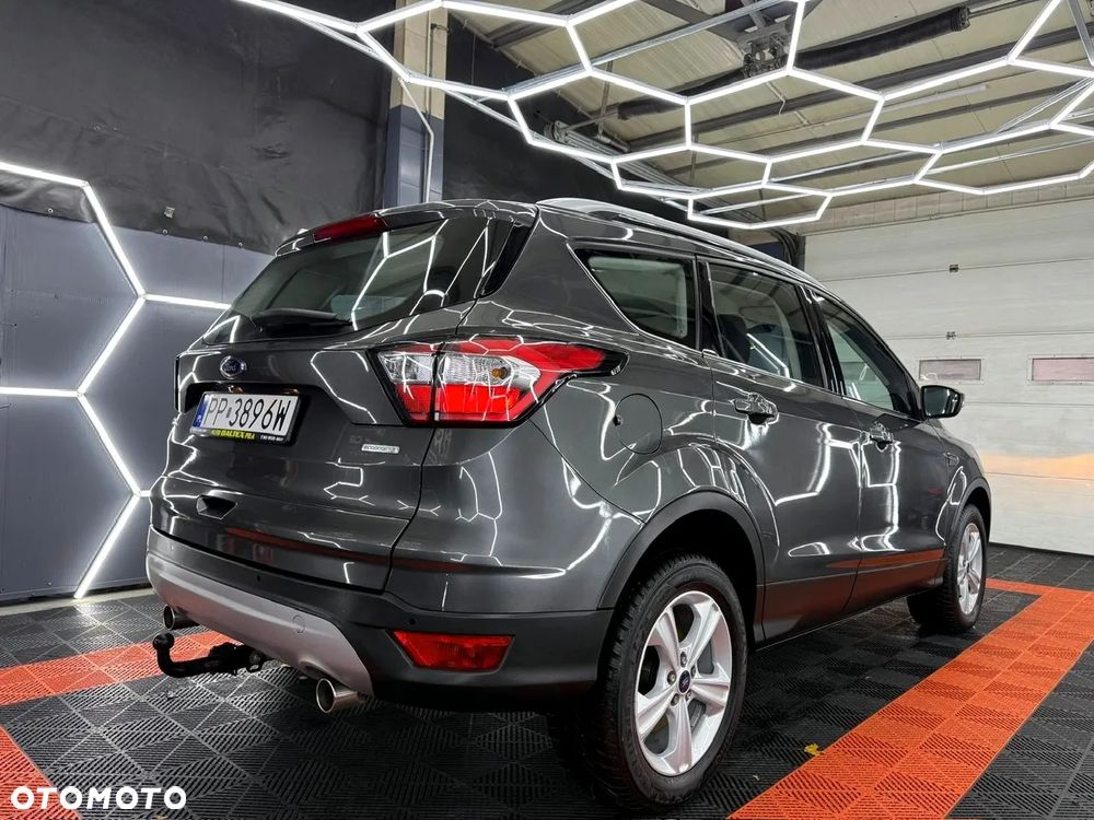 Ford Kuga 1.5 EcoBoost 2x4 Titanium - 9