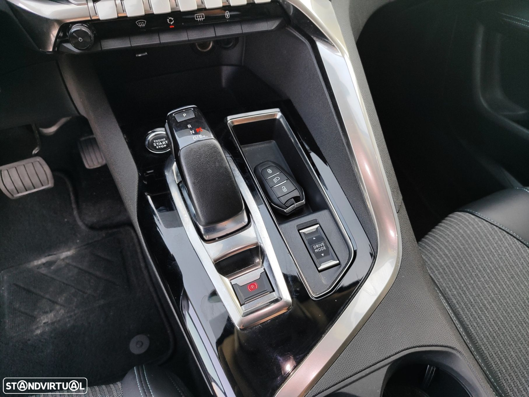 Peugeot 3008 1.6 Hybrid Allure e-EAT8 - 32