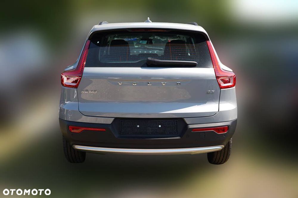 Volvo XC 40 B3 Essential - 5